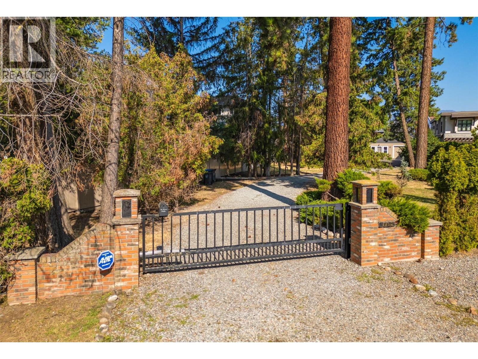  4260 Hobson Road, Kelowna