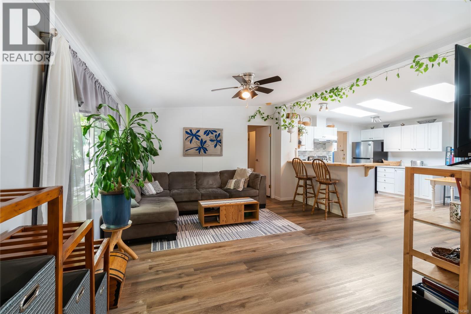 76 971 Douglas Ave, Nanaimo