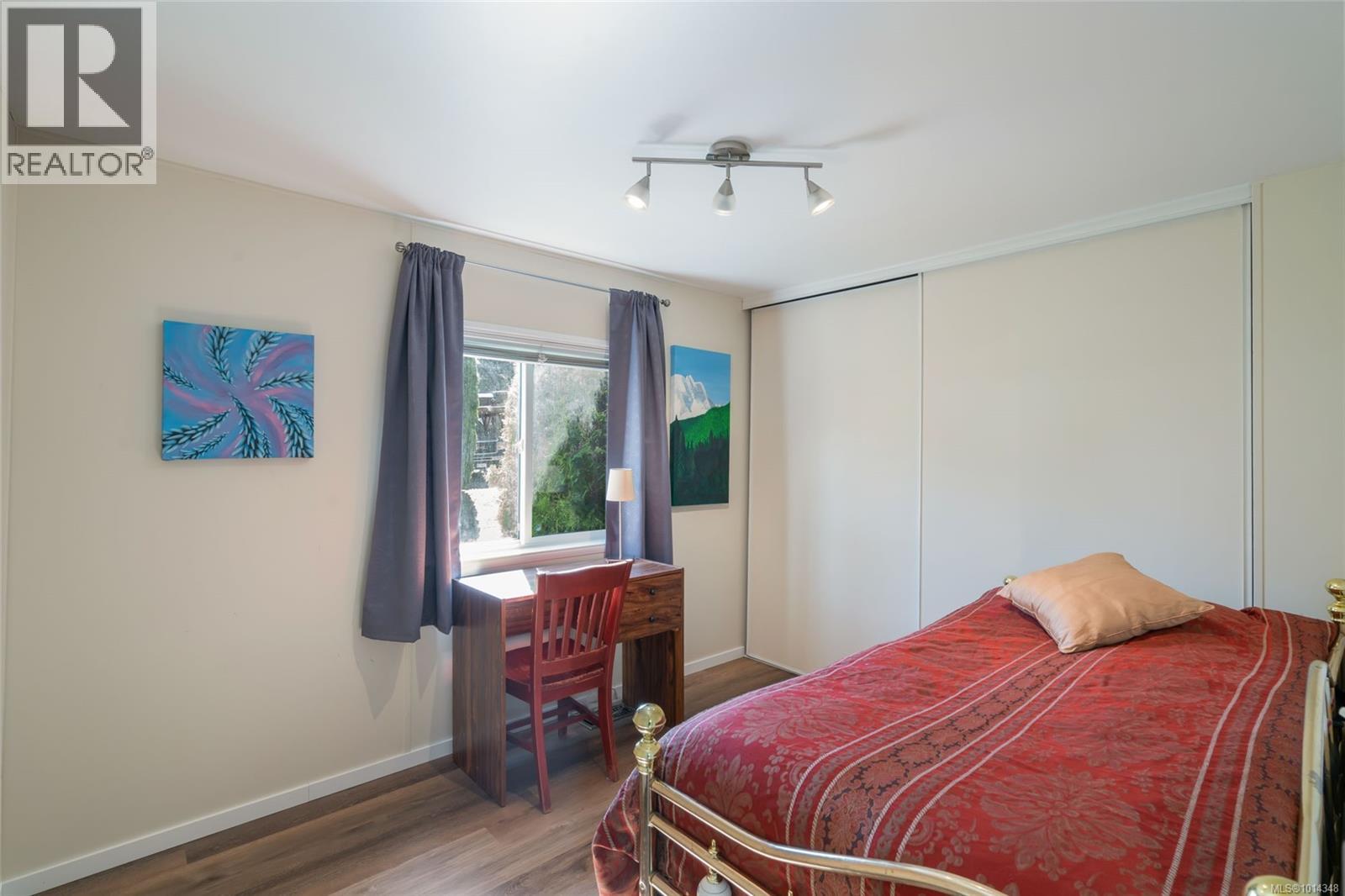 76 971 Douglas Ave, Nanaimo