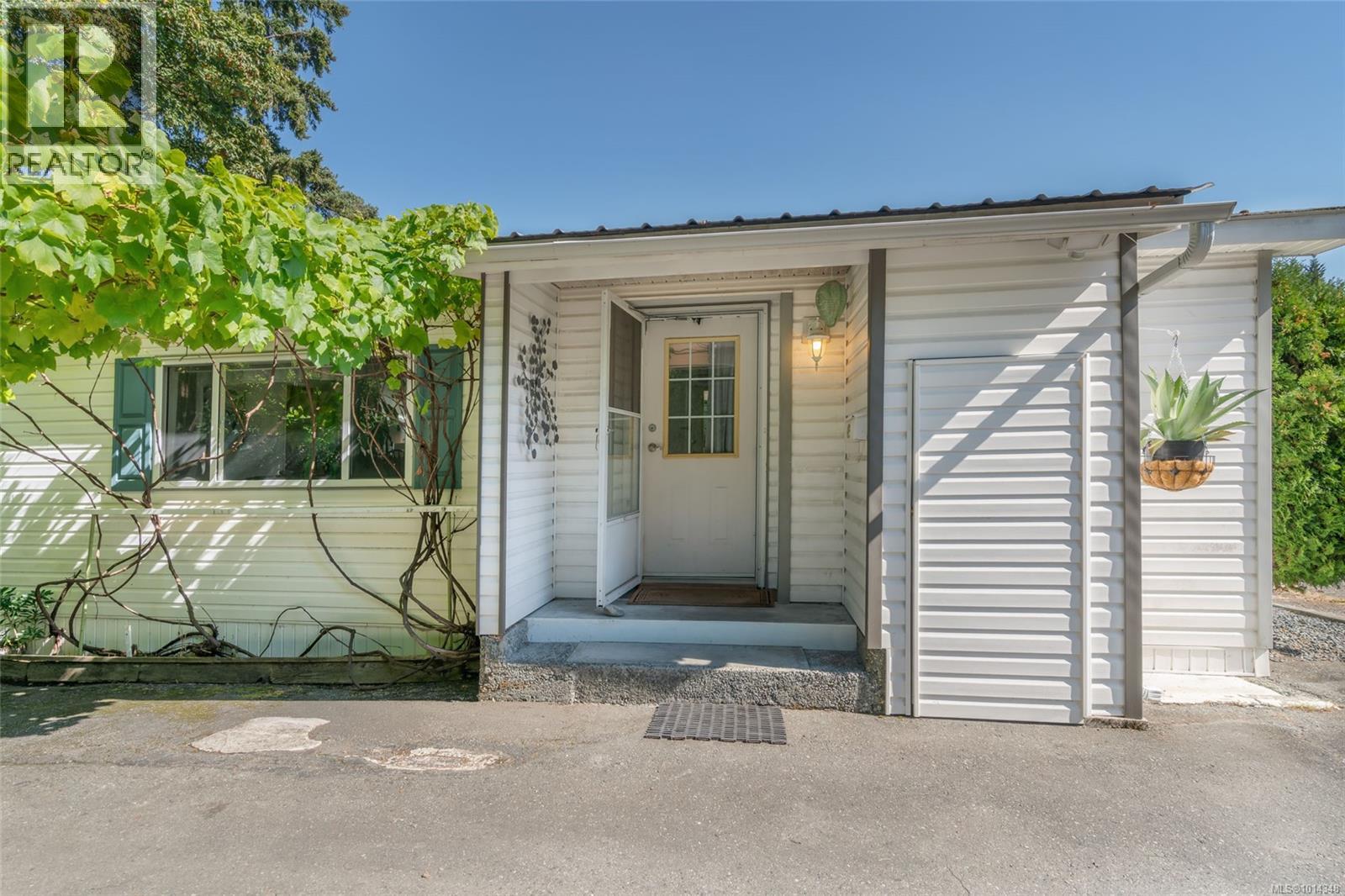 76 971 Douglas Ave, Nanaimo