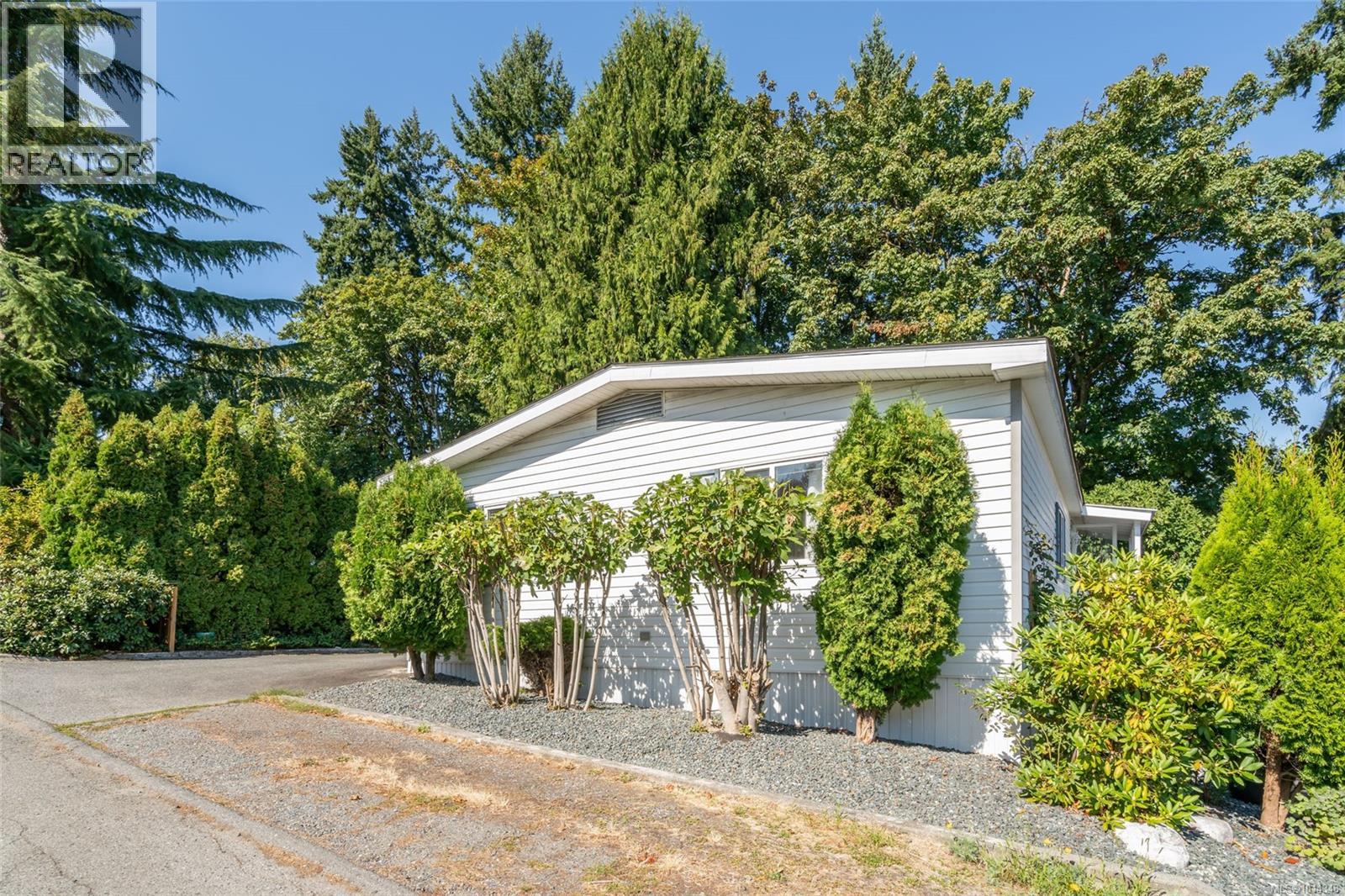 76 971 Douglas Ave, Nanaimo