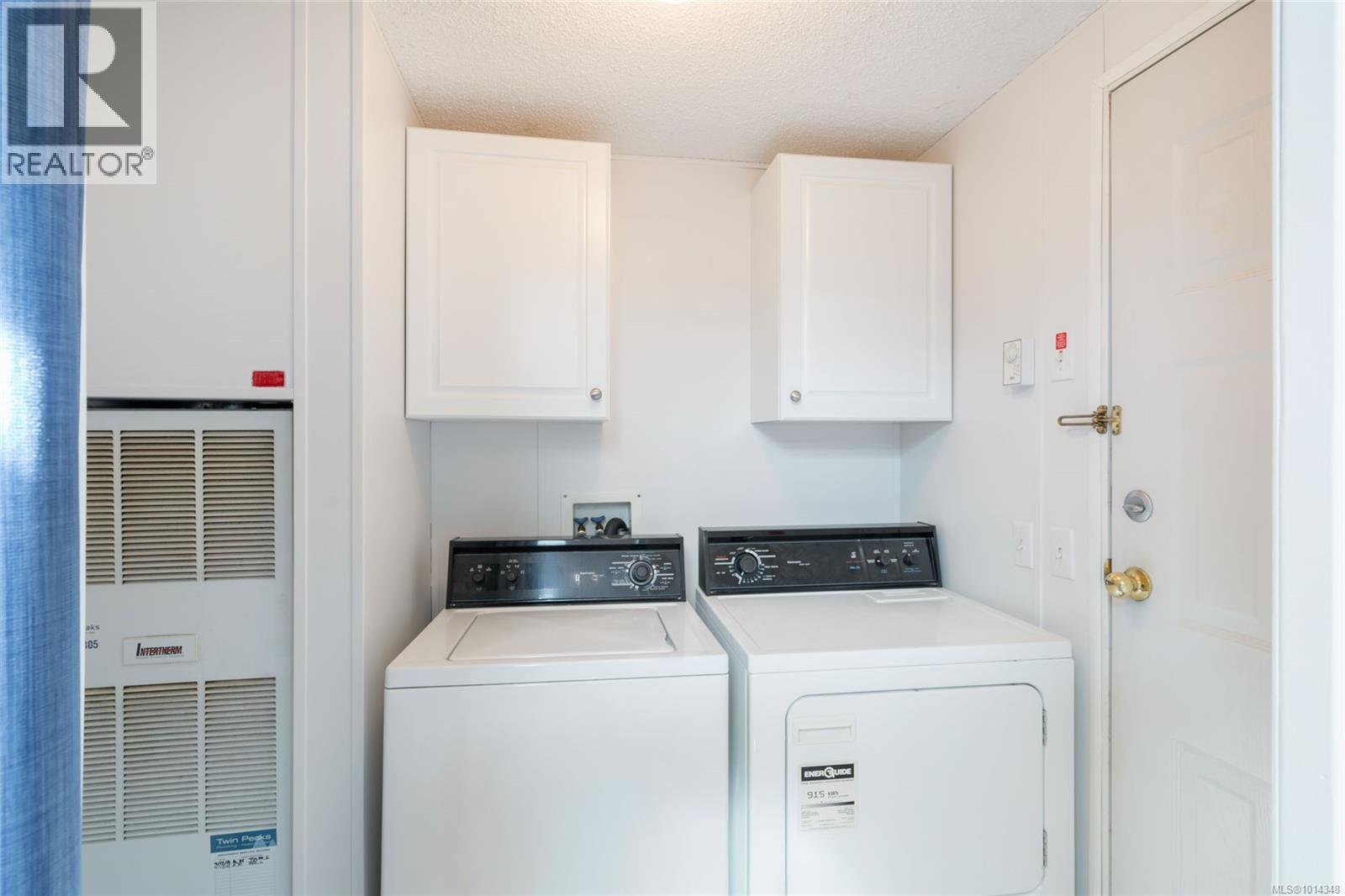 76 971 Douglas Ave, Nanaimo