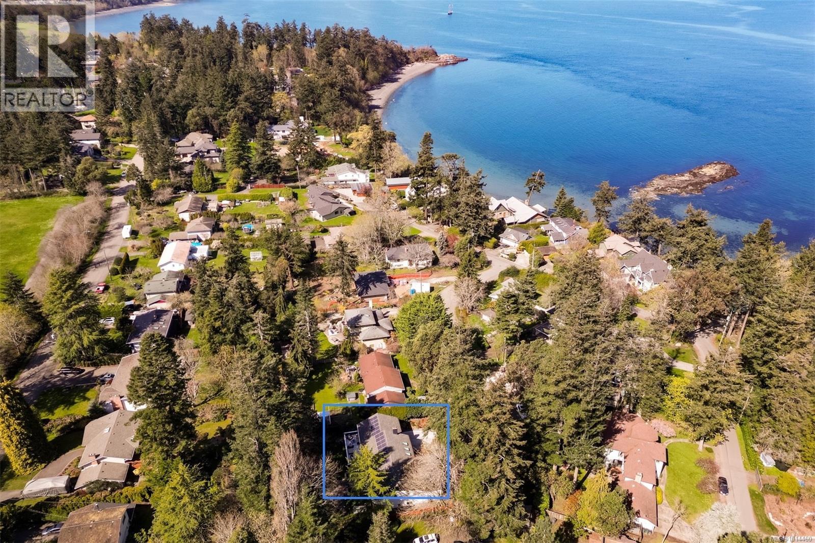  1941 Appleton Place, Saanich