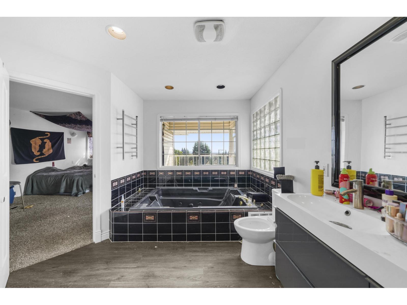 32811 BEST AVENUE, Mission