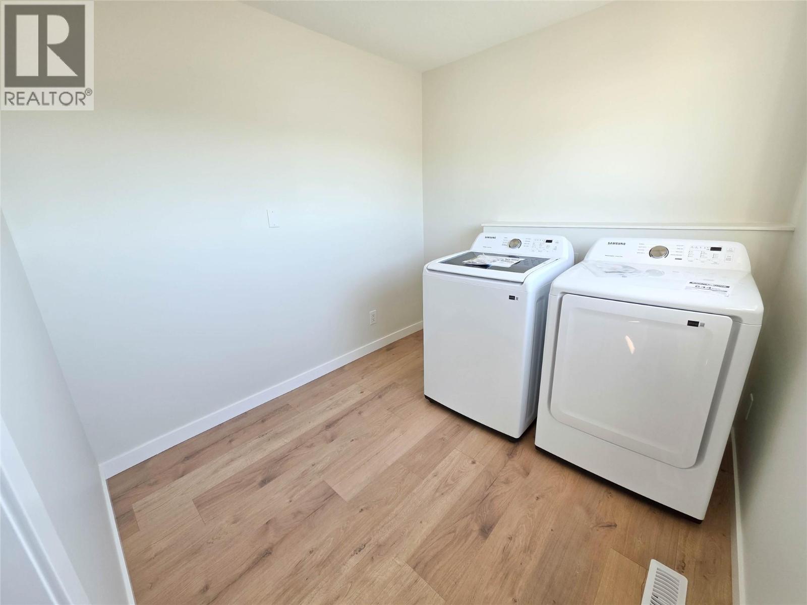 9705 10 Street, Dawson Creek