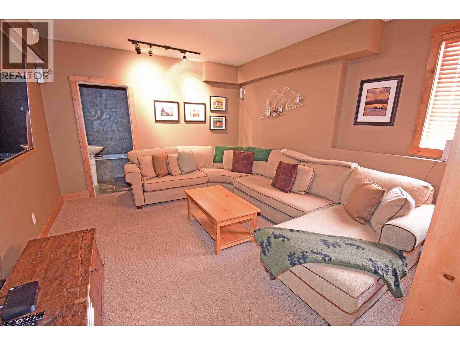 1 350 Whitehorse Lane, Big White