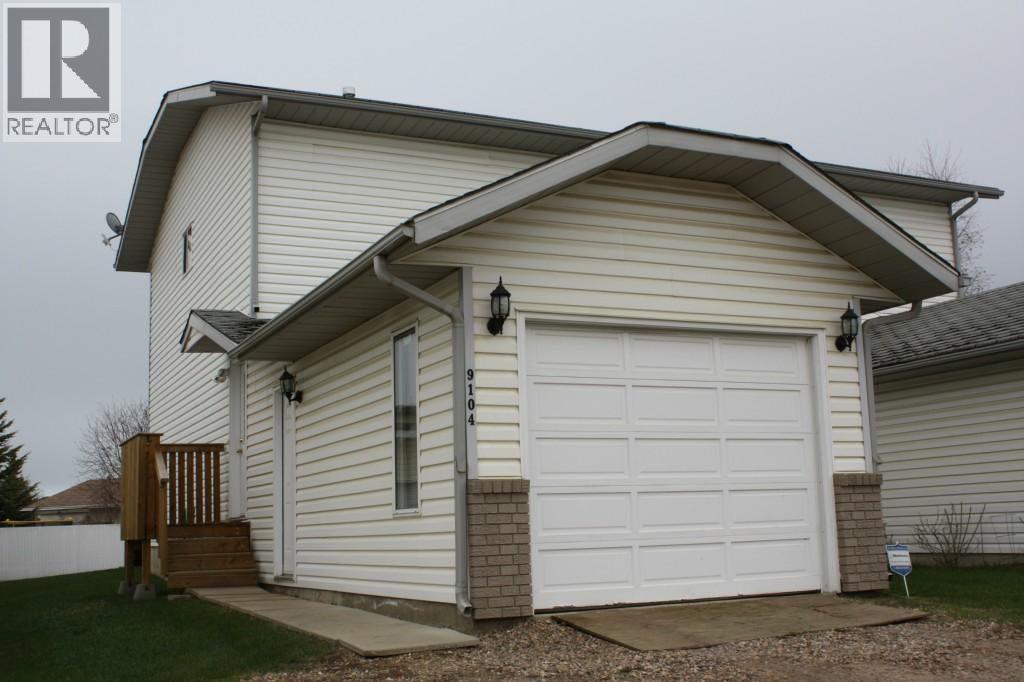 9104 94 Ave, Lac La Biche