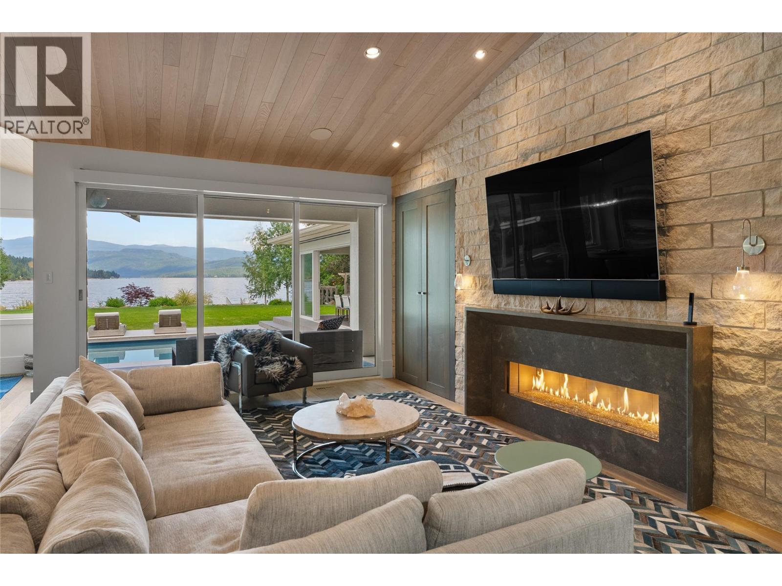  2506 Welch Place, Magna Bay