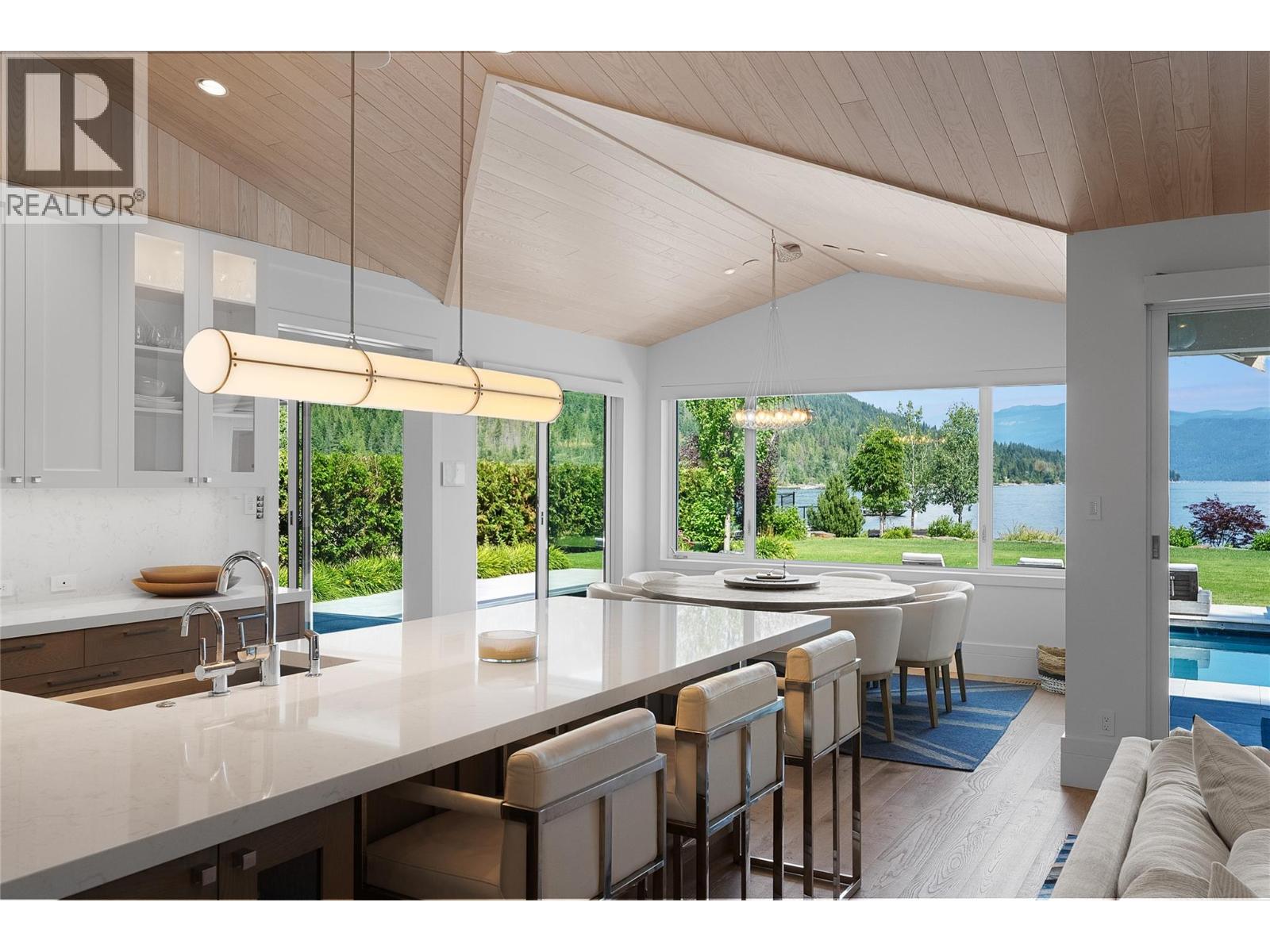  2506 Welch Place, Magna Bay