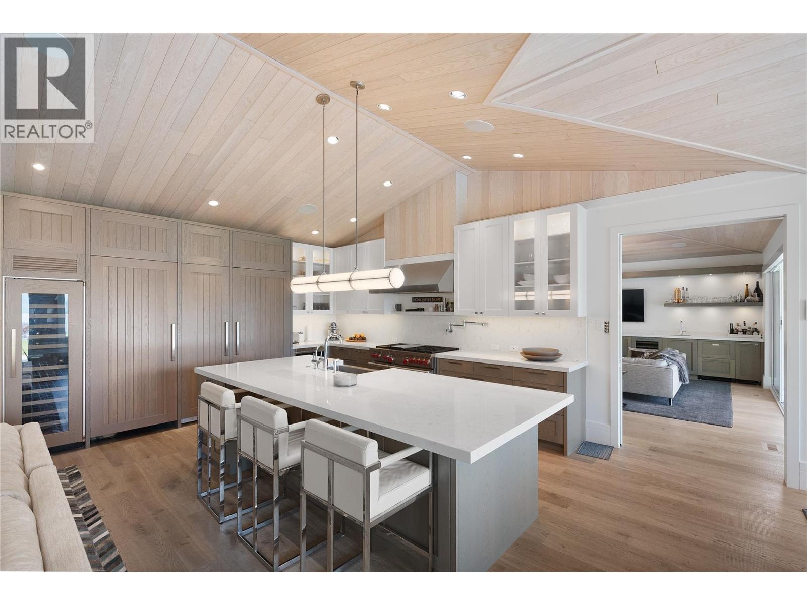  2506 Welch Place, Magna Bay