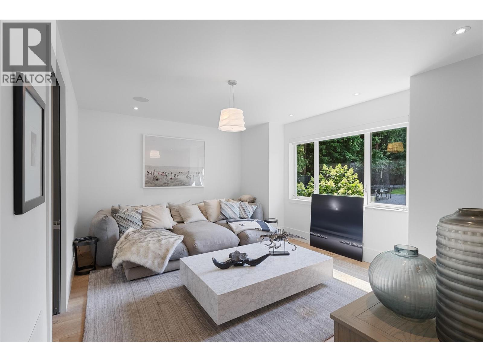 2506 Welch Place - 28