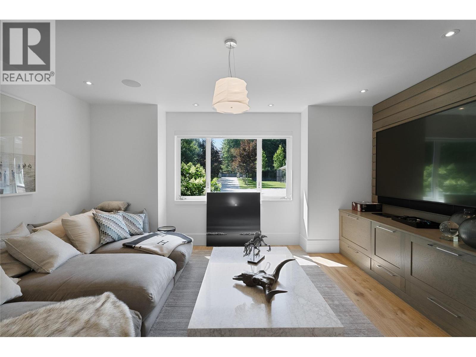  2506 Welch Place, Magna Bay