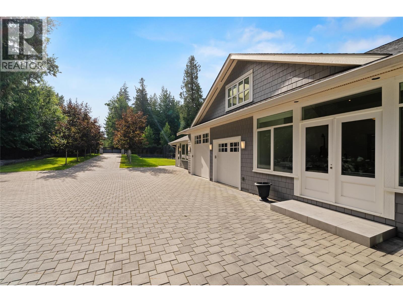  2506 Welch Place, Magna Bay