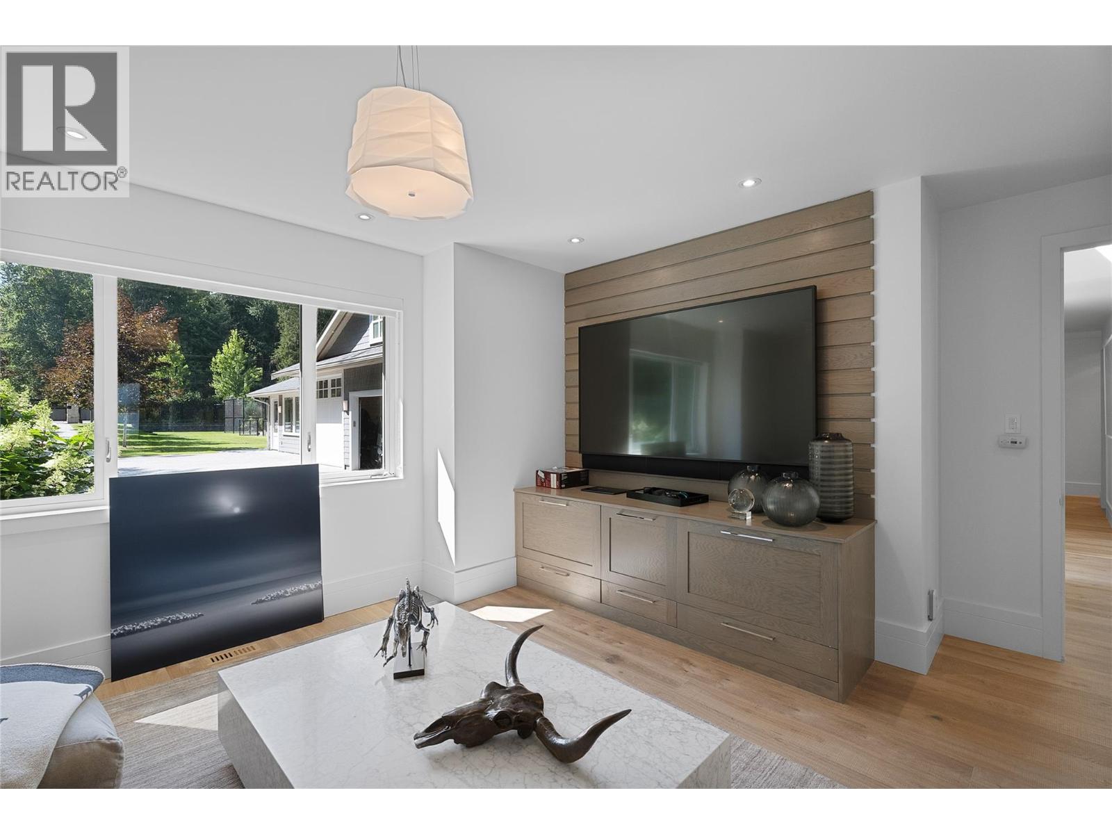  2506 Welch Place, Magna Bay