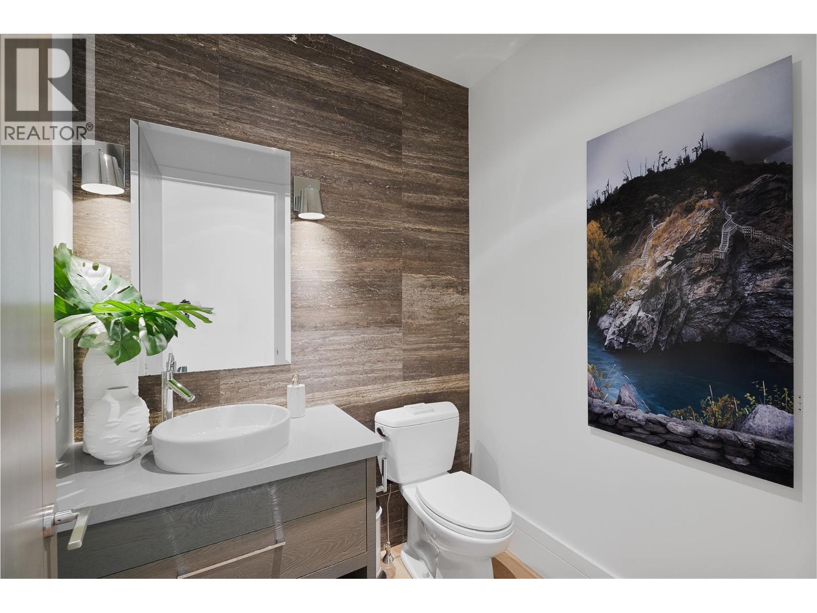  2506 Welch Place, Magna Bay