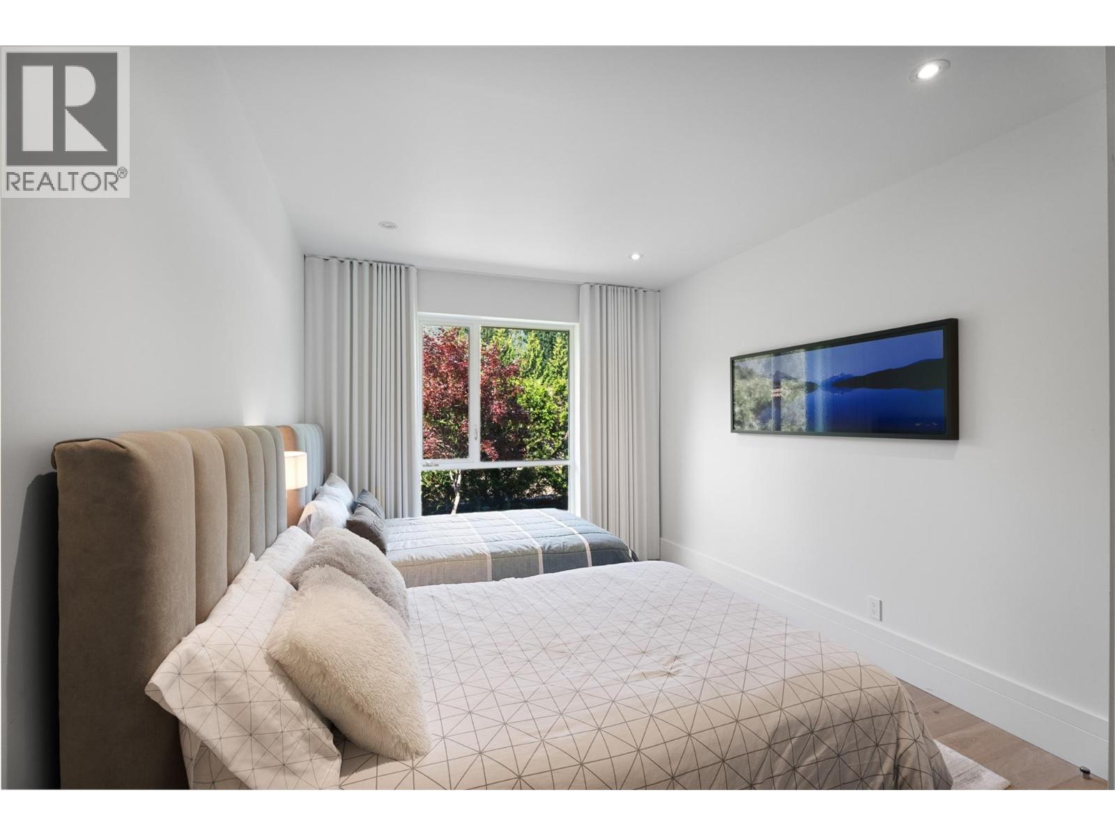  2506 Welch Place, Magna Bay