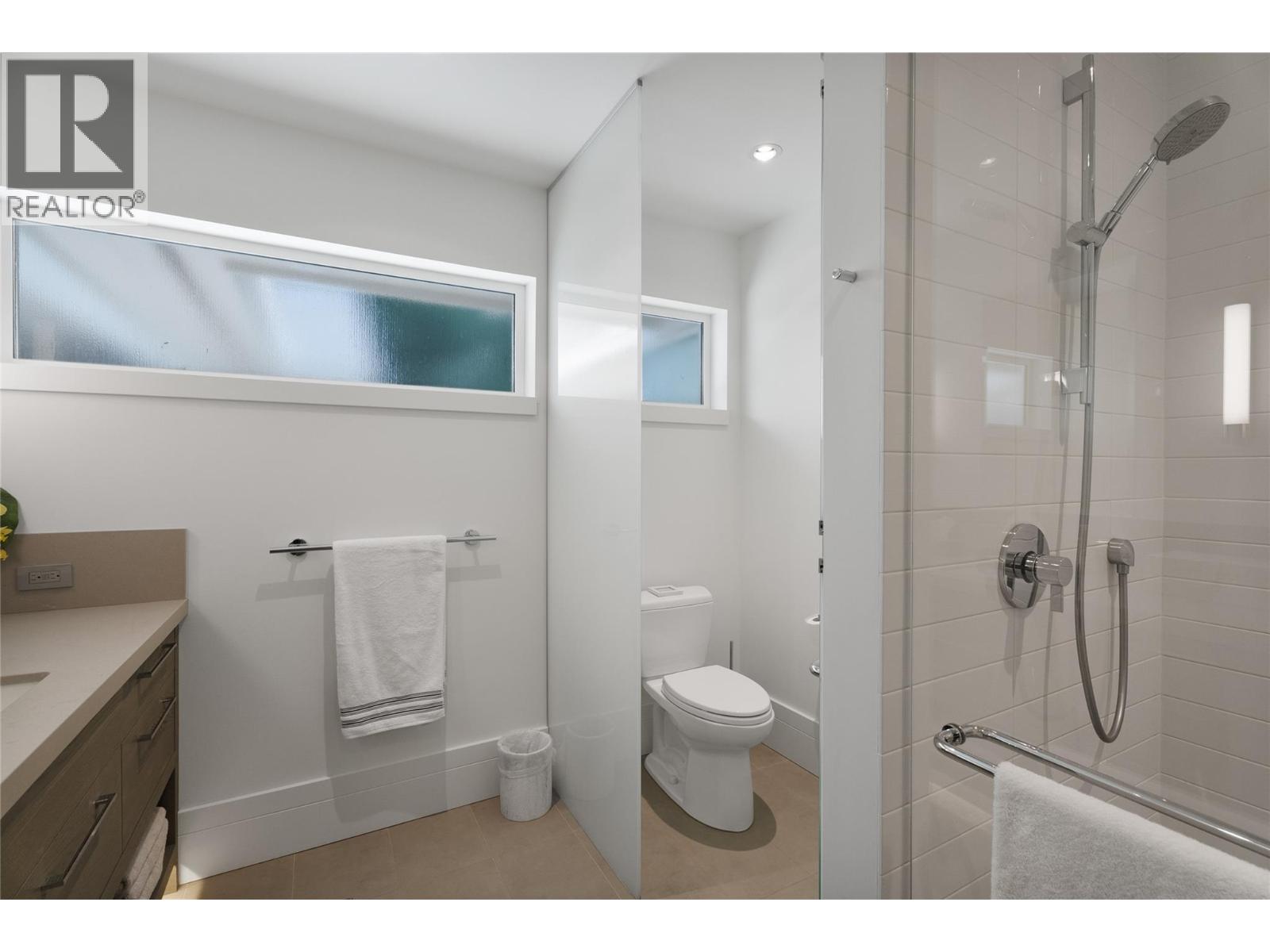  2506 Welch Place, Magna Bay