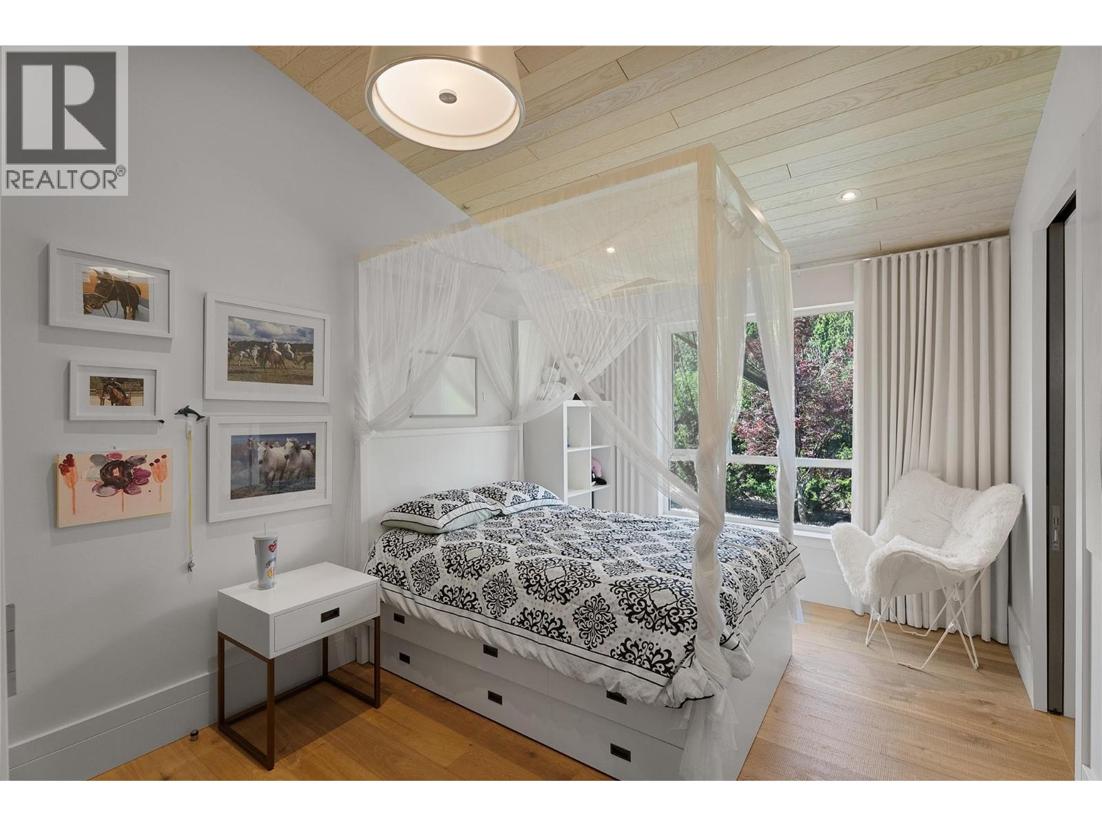 2506 Welch Place - 38