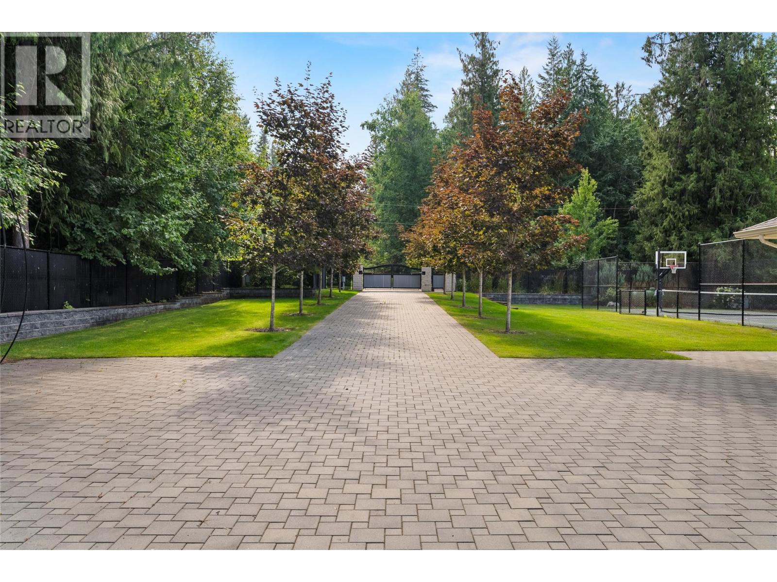 2506 Welch Place - 4