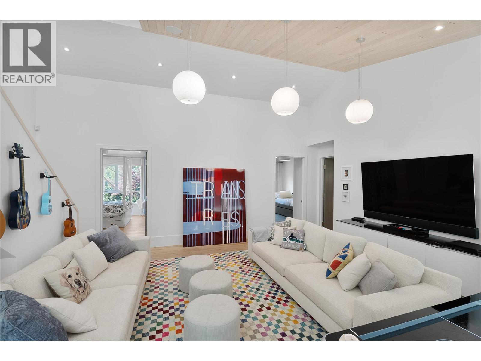  2506 Welch Place, Magna Bay