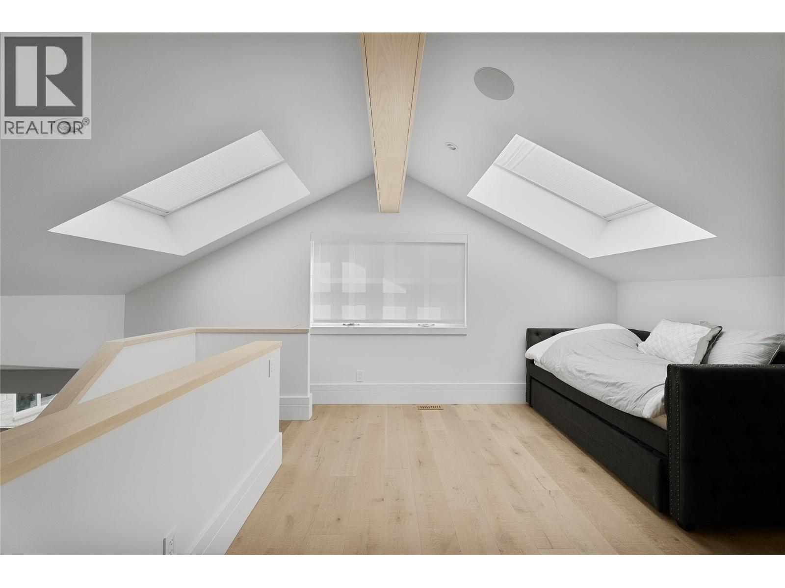  2506 Welch Place, Magna Bay