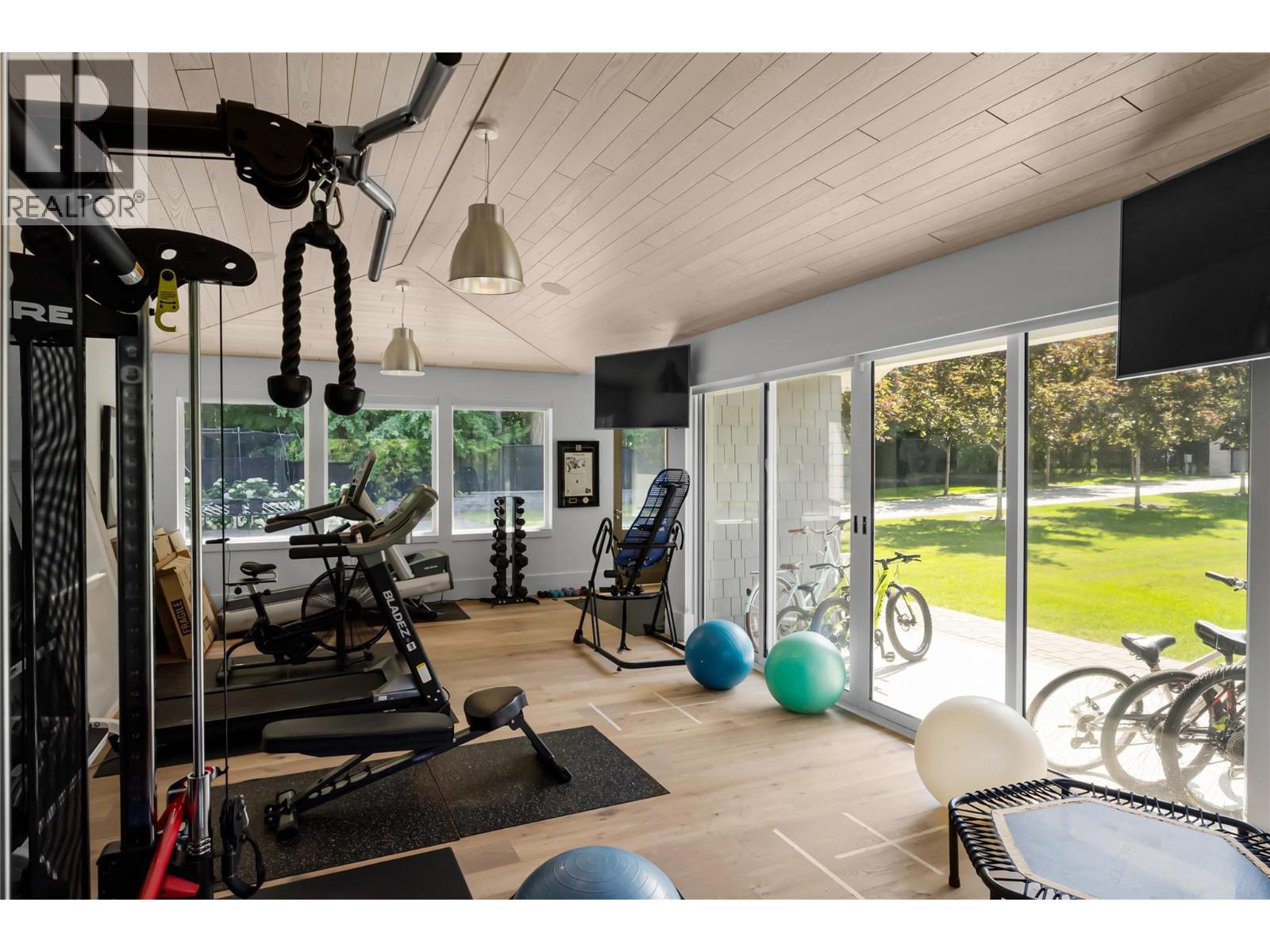  2506 Welch Place, Magna Bay