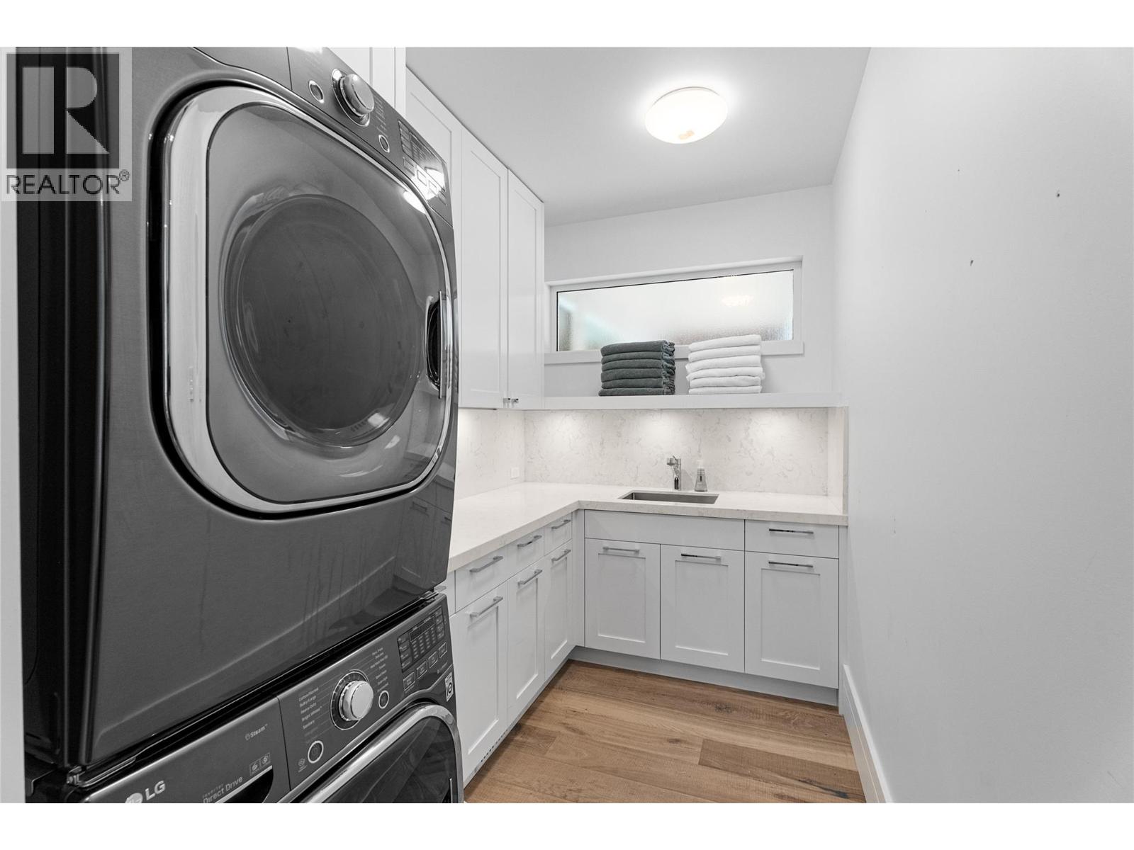  2506 Welch Place, Magna Bay