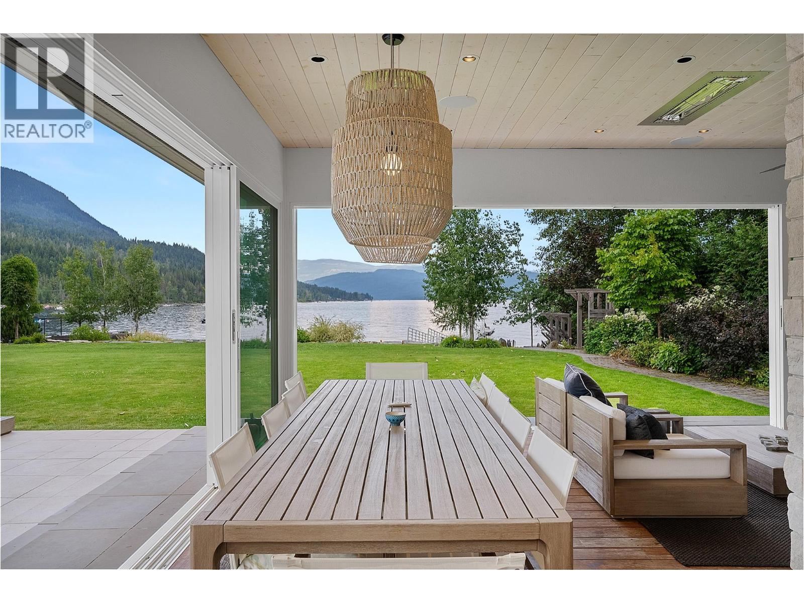  2506 Welch Place, Magna Bay