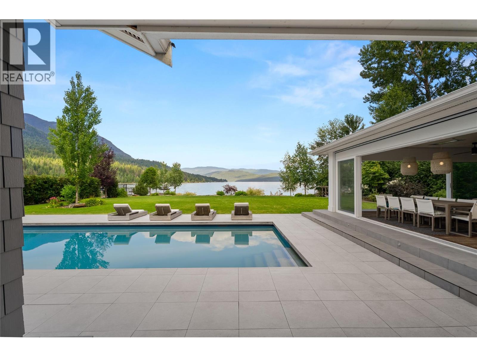  2506 Welch Place, Magna Bay