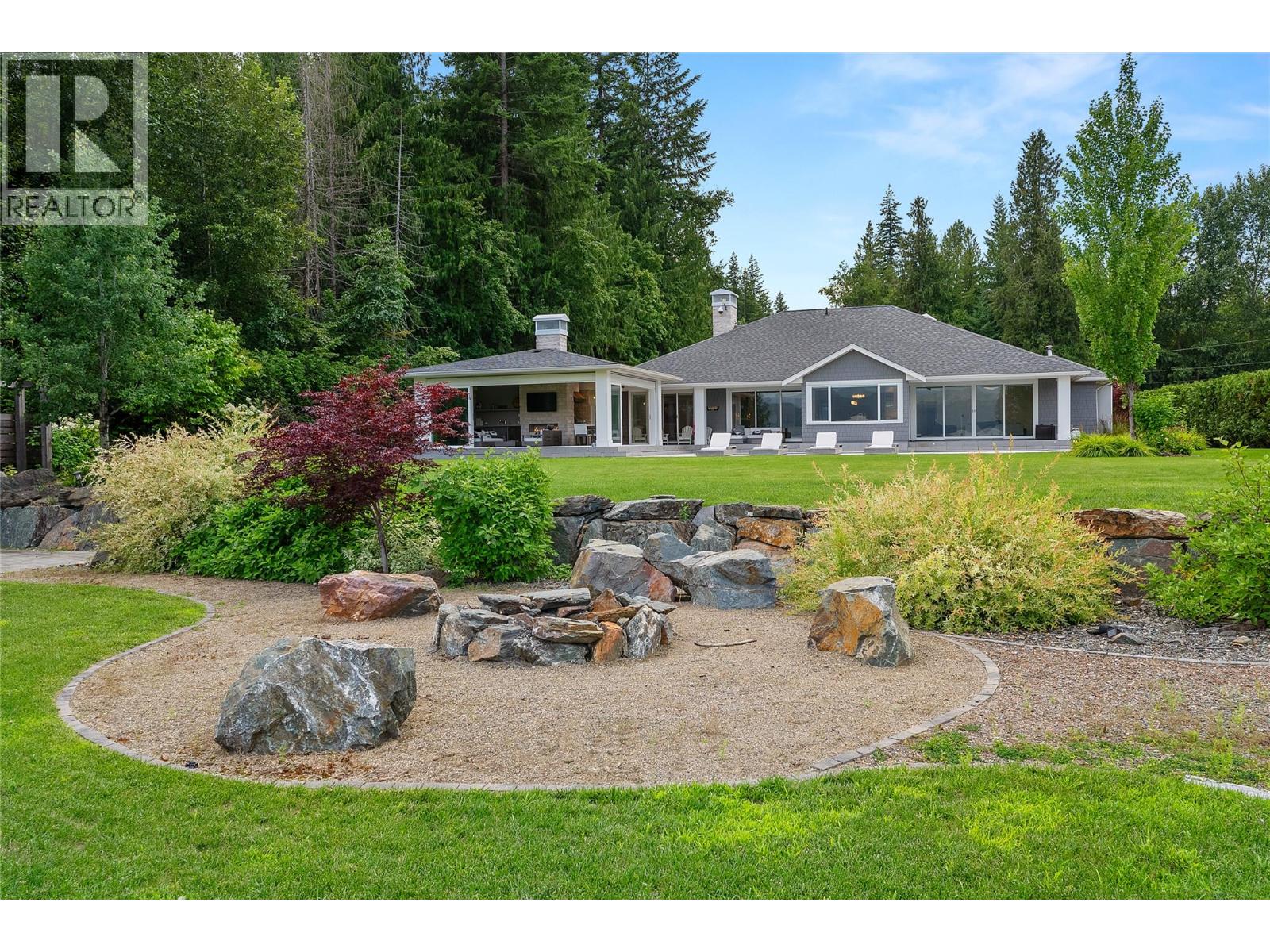  2506 Welch Place, Magna Bay