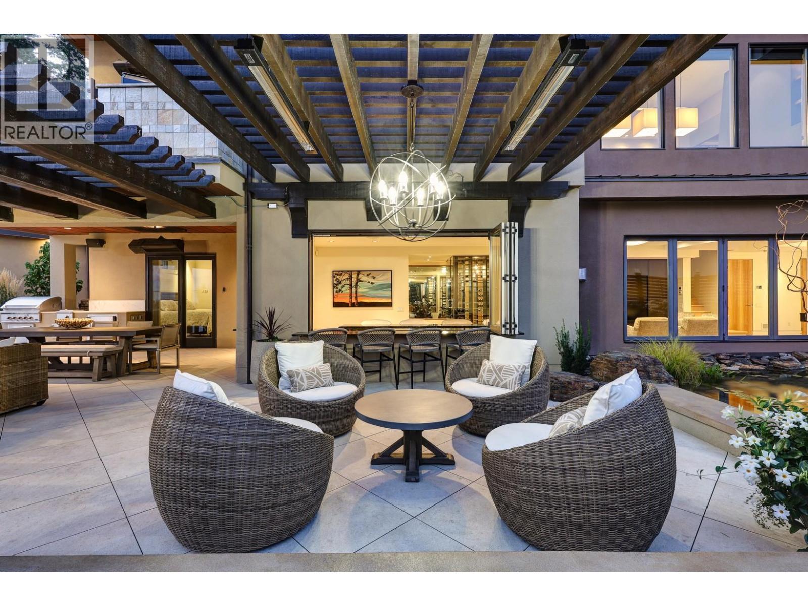 742 Highpointe Place, Kelowna
