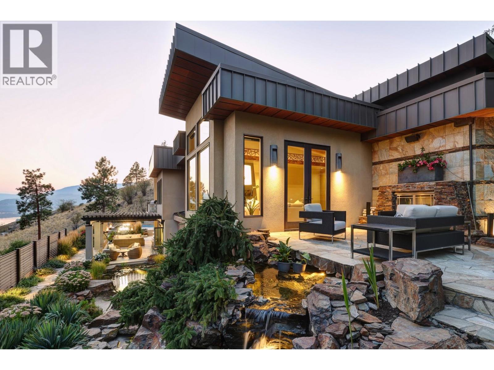 742 Highpointe Place, Kelowna