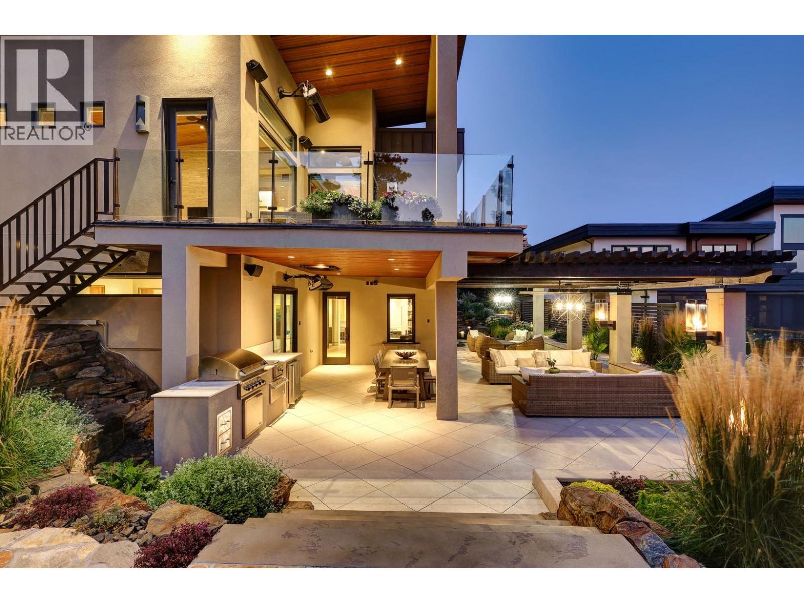 742 Highpointe Place, Kelowna
