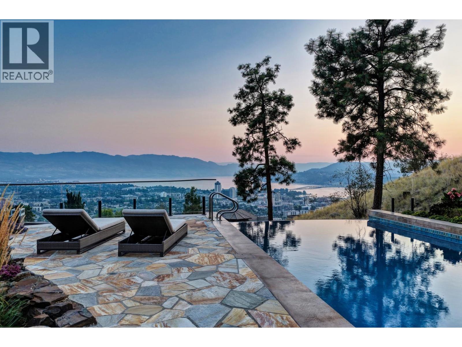 742 Highpointe Place, Kelowna