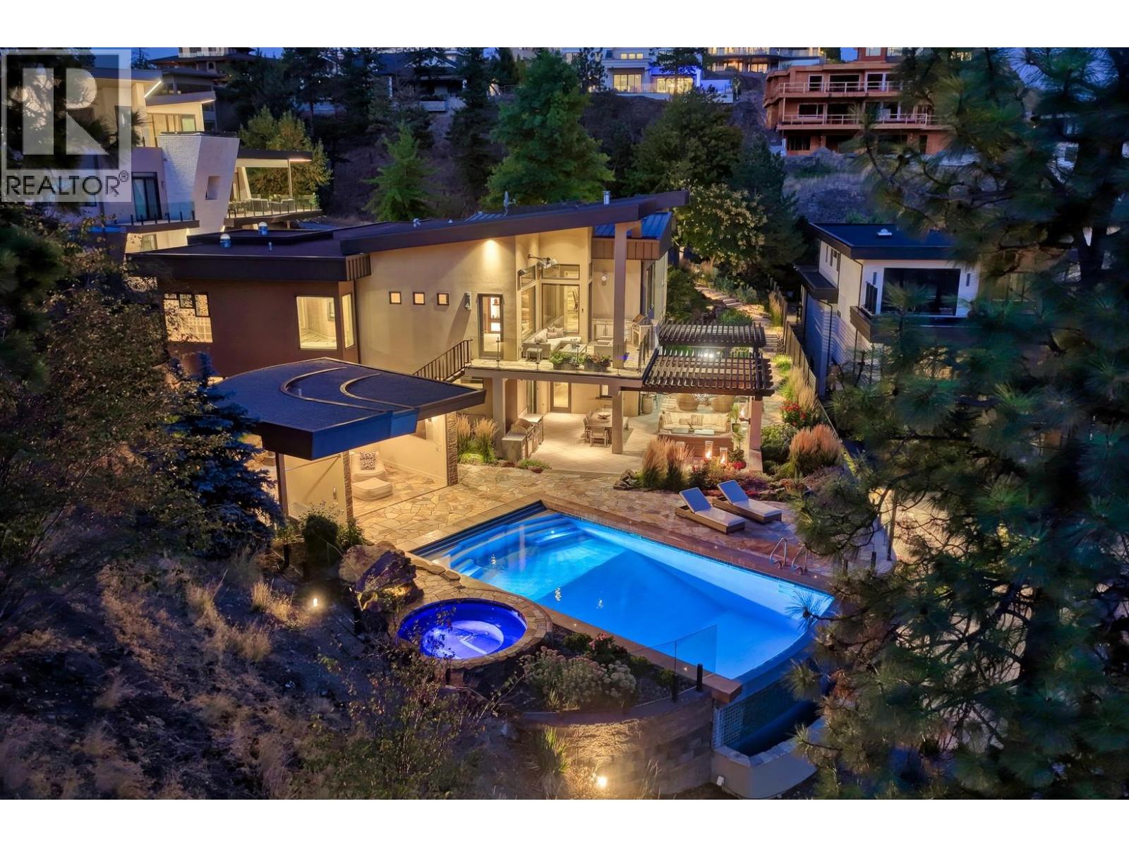 742 Highpointe Place, Kelowna