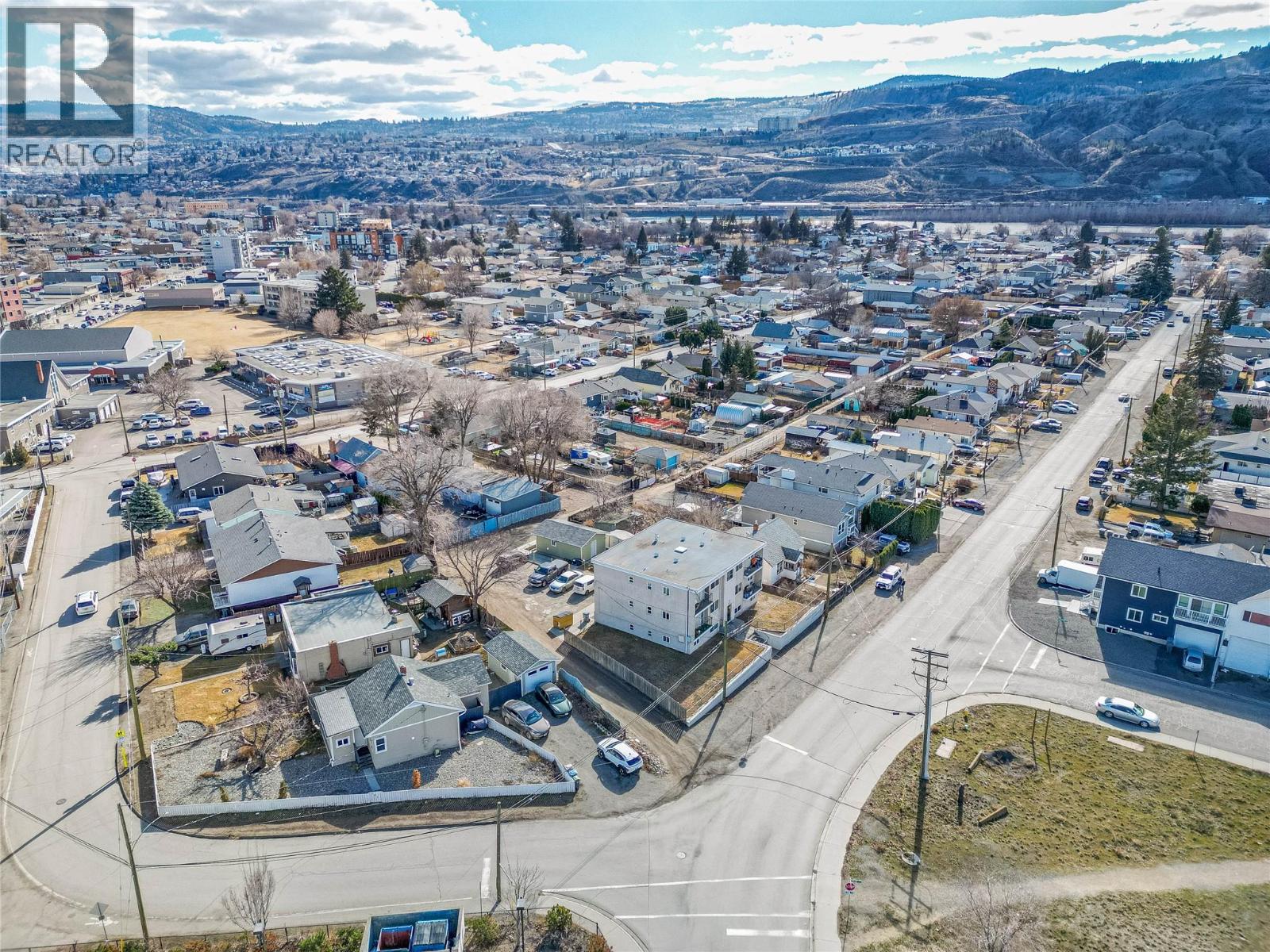  207 WILLOW Street, Kamloops