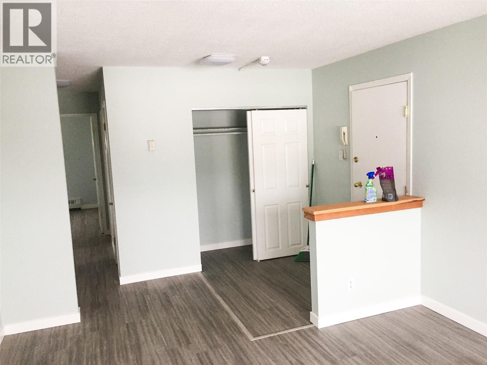  207 WILLOW Street, Kamloops