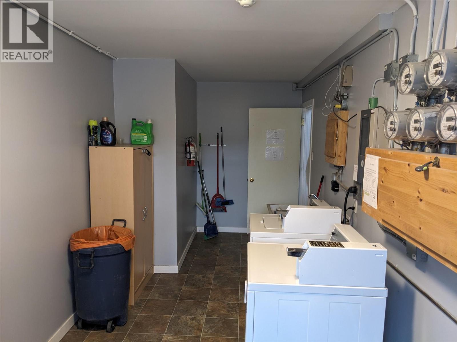  207 WILLOW Street, Kamloops