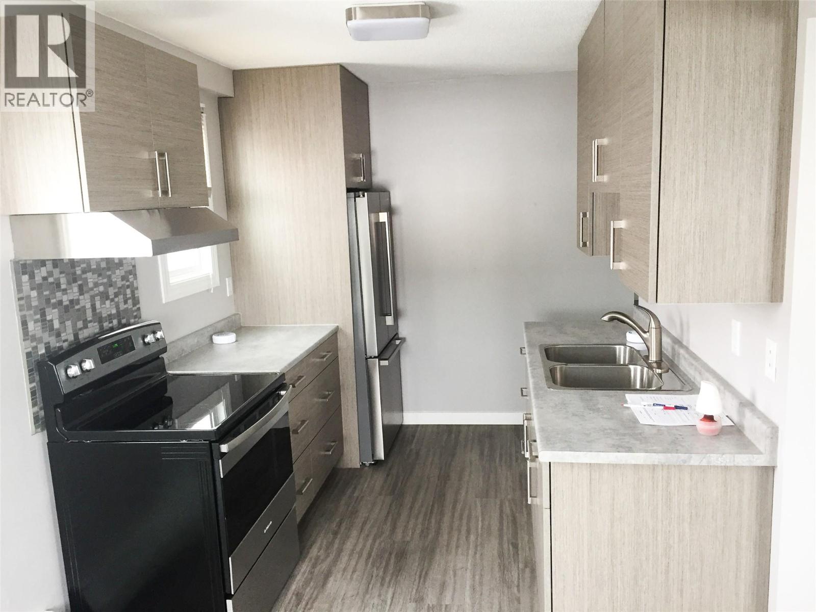  207 WILLOW Street, Kamloops