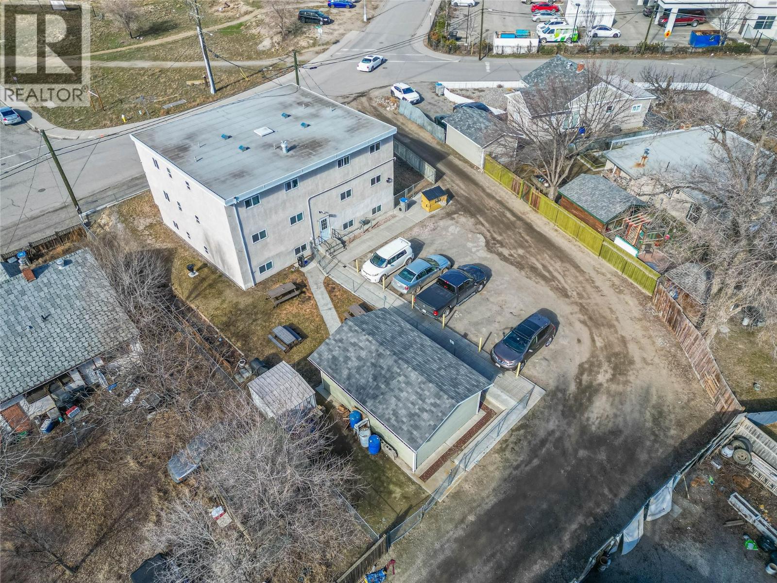  207 WILLOW Street, Kamloops