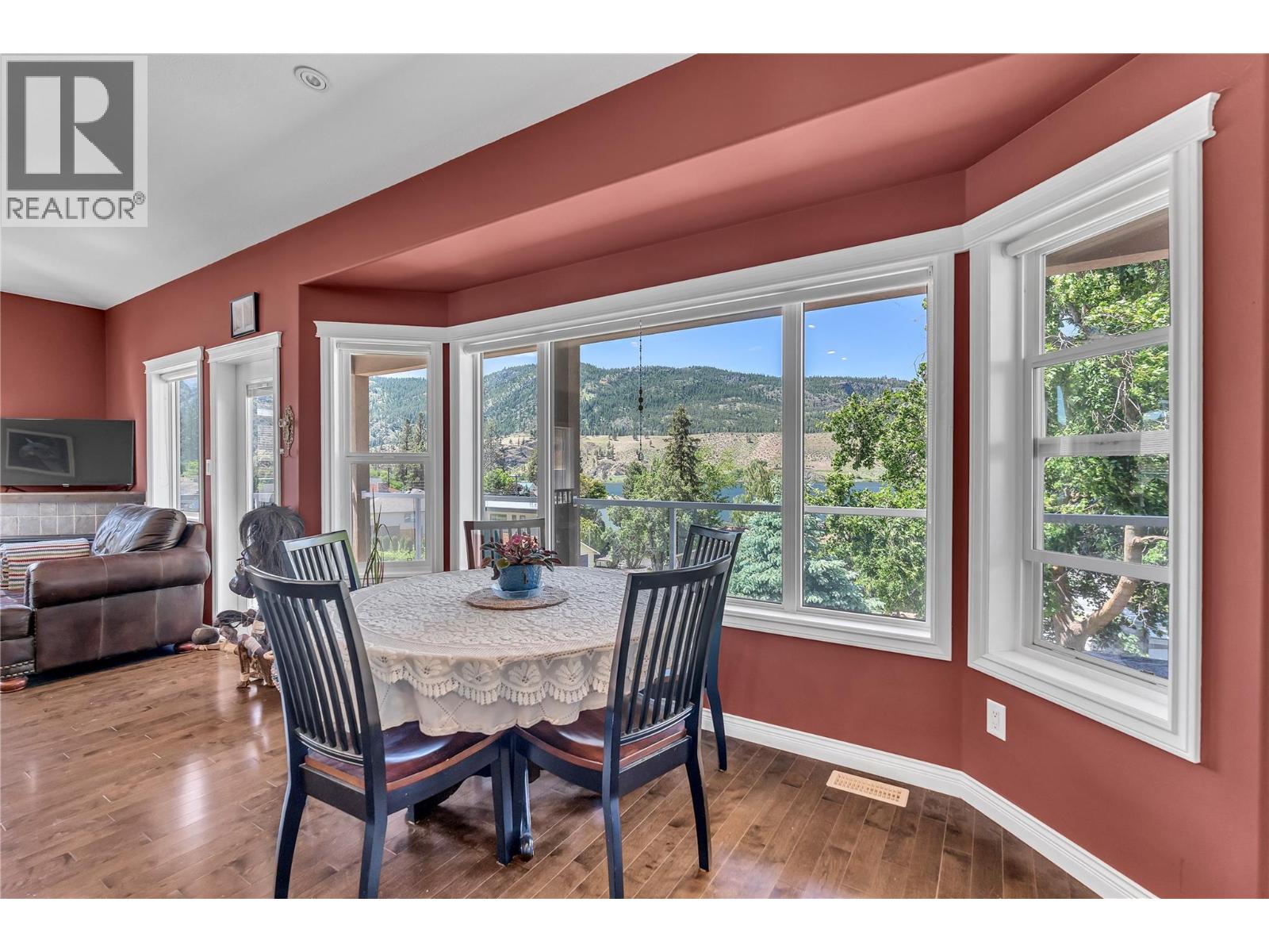 434 EASTSIDE Road, Okanagan Falls