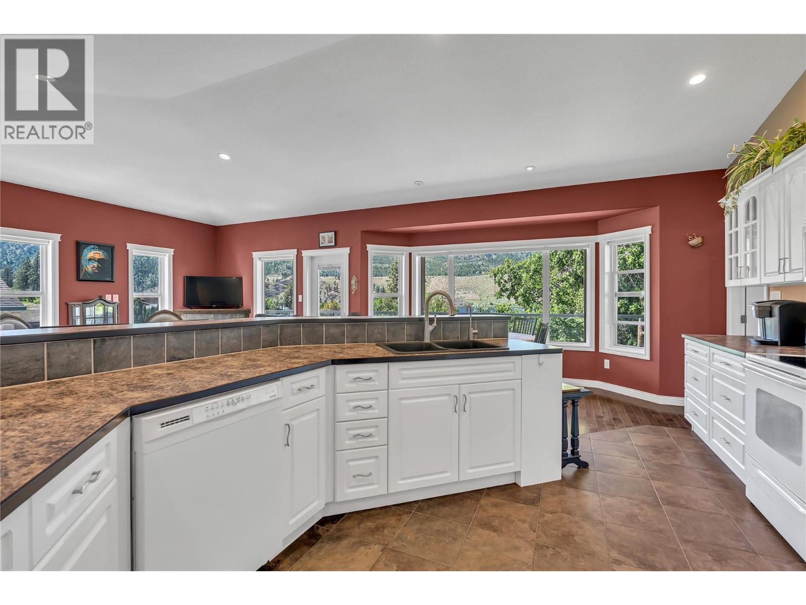 434 EASTSIDE Road, Okanagan Falls
