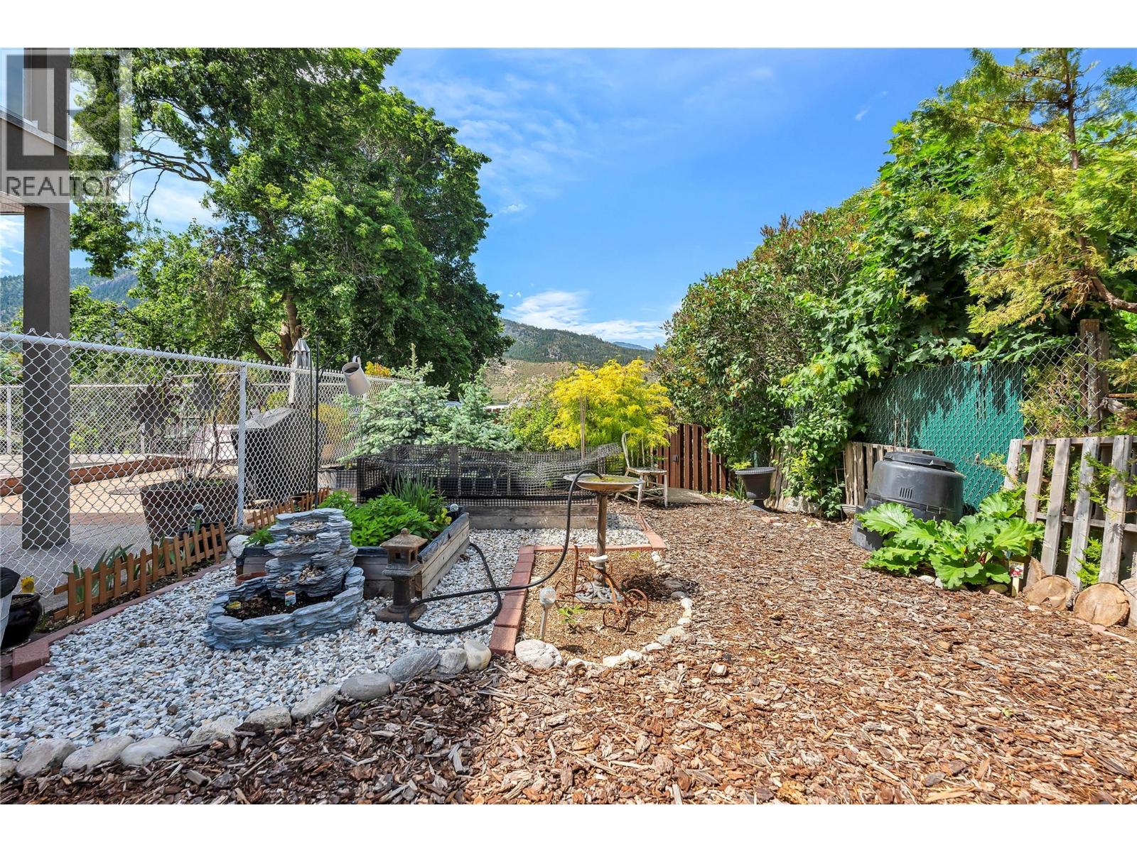 434 EASTSIDE Road, Okanagan Falls