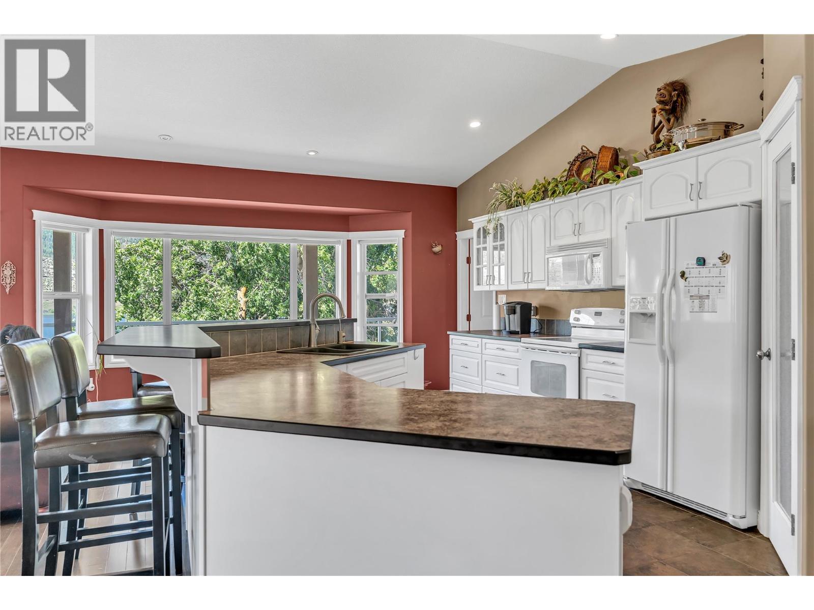 434 EASTSIDE Road, Okanagan Falls