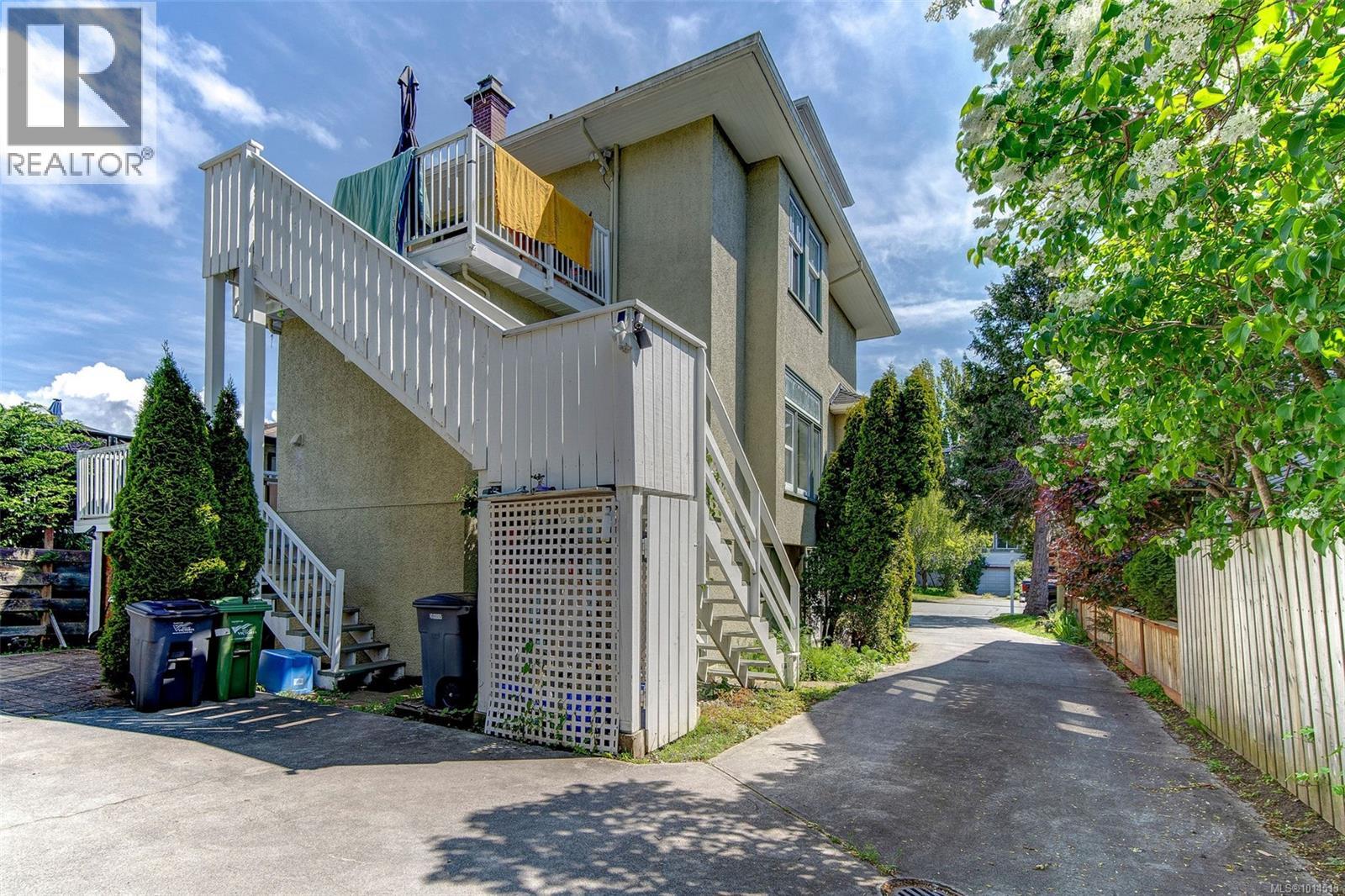 156 Joseph St, Victoria