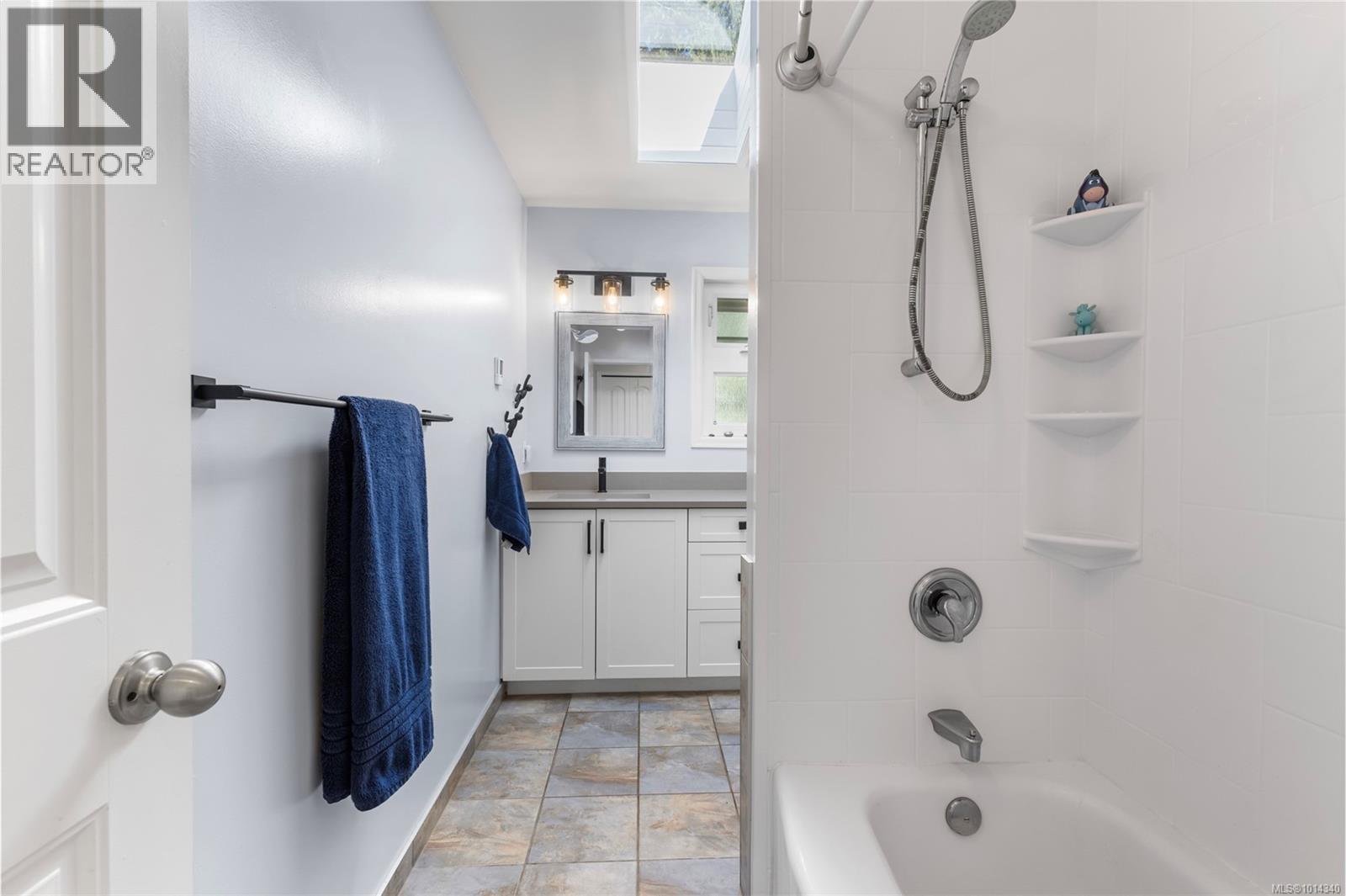 1650 Stuart Park Terr, North Saanich
