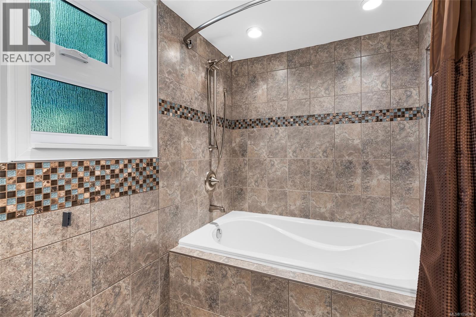 1650 Stuart Park Terr, North Saanich