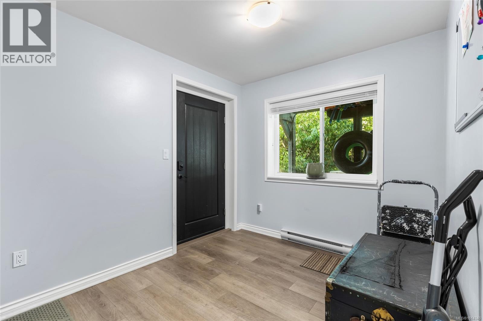 1650 Stuart Park Terr, North Saanich