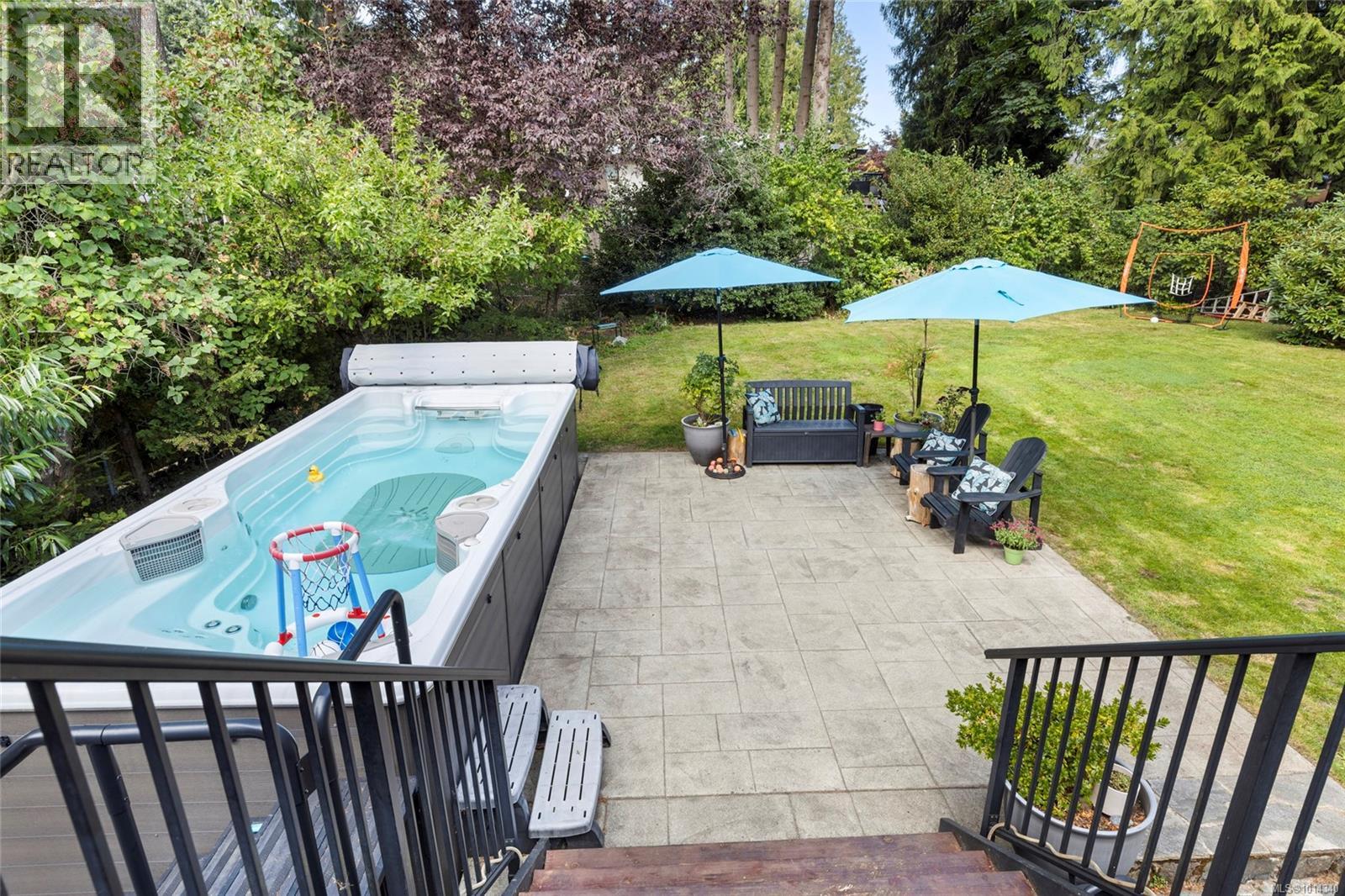 1650 Stuart Park Terr, North Saanich
