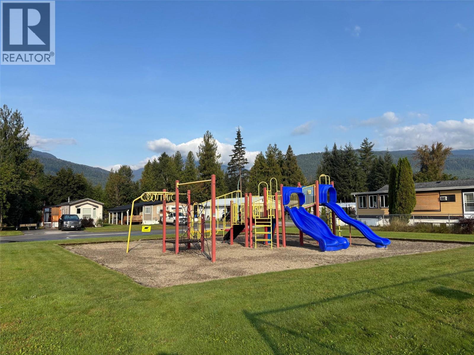 241 23 N Highway Unit# 5, Revelstoke